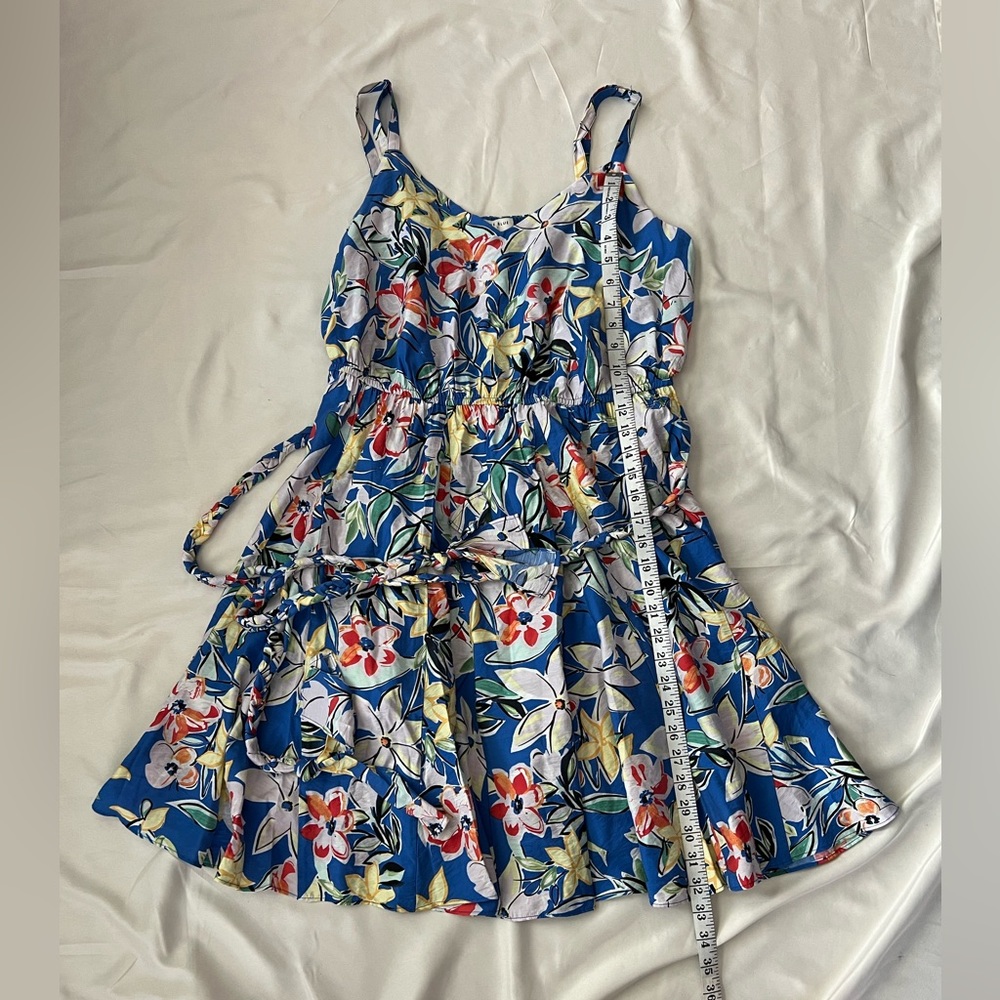 Skies Are Blue Curvy Women’s Belted Blue Floral Dress, Size 1X, Beach, Resort - Picture 9 of 9